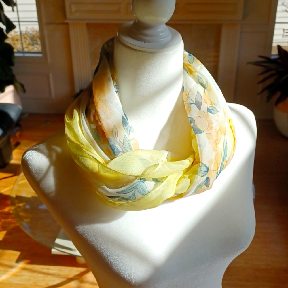 Lovely Yellow Floral Scarff - Picture 5 of 6